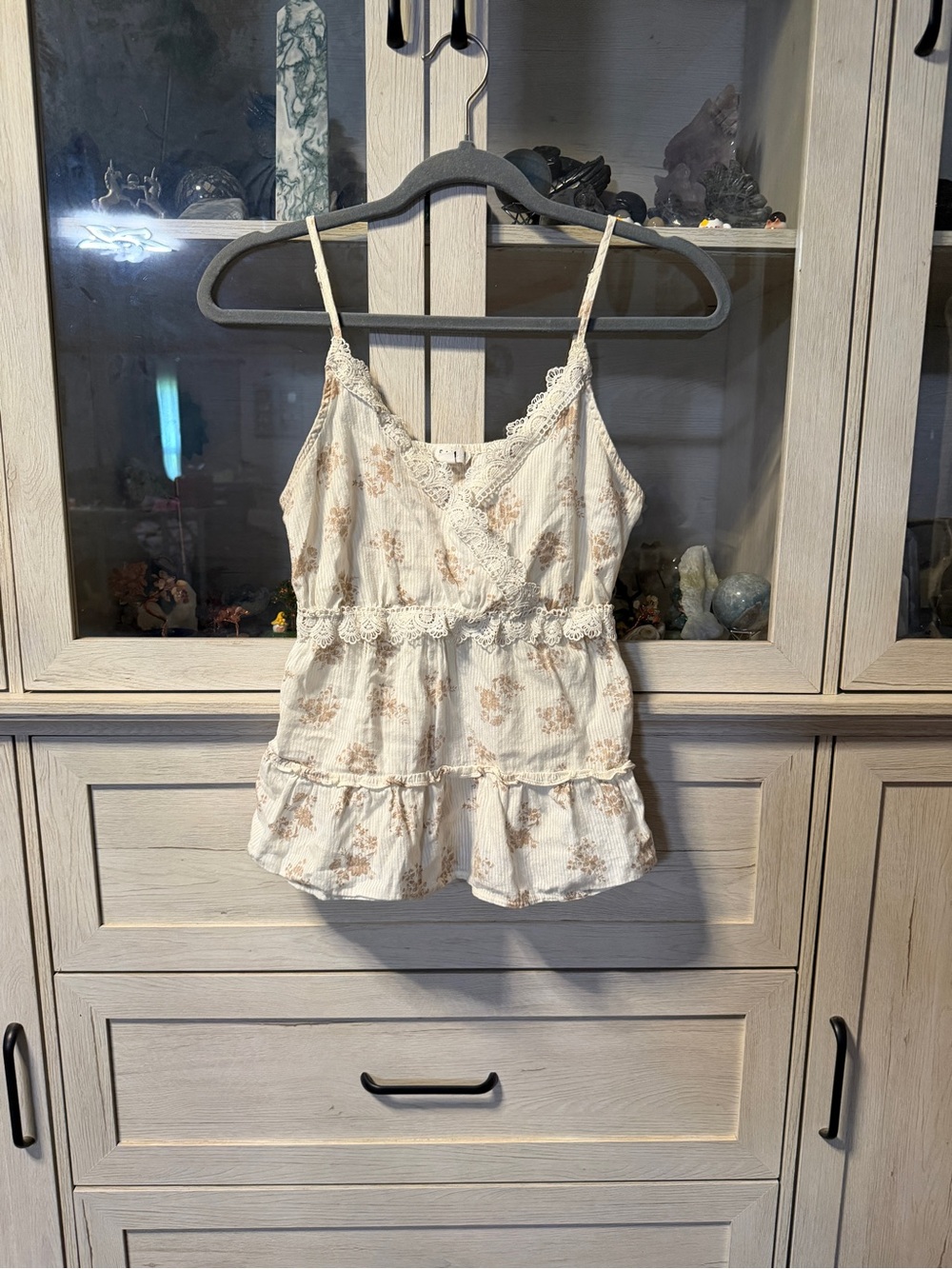 Lace-Trim Cream Floral Spaghetti Strap Cami